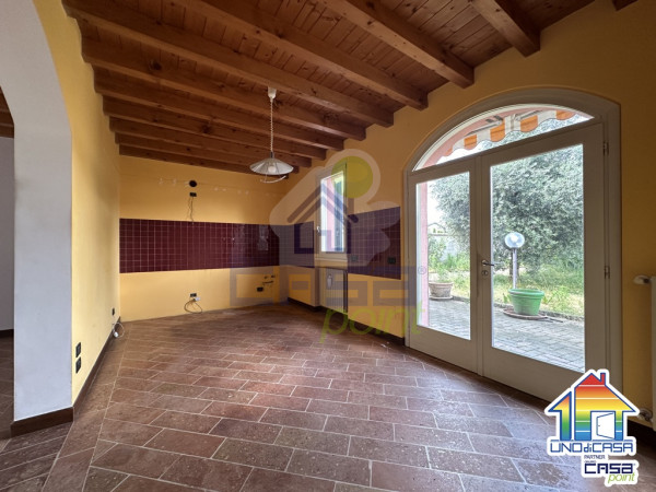 Casa indipendente con box quadruplo in vendita a Trigolo