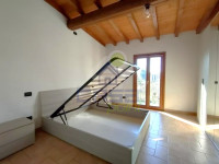 Casa autonoma con cucina arredata