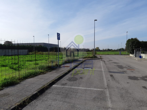 LOTTI di aree RESIDENZIALE