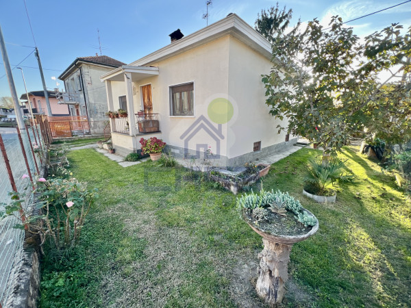 Villa Singola circondata da ampio giardino privato