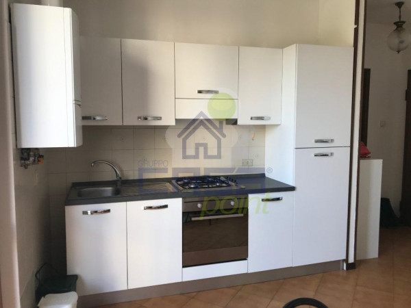 Bilocale Arredato zona Esselunga