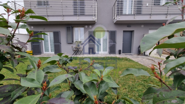 APPARTAMENTO IN VILLA!