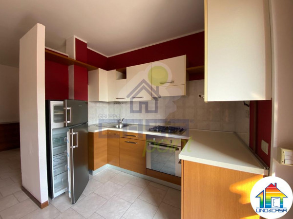 Appartamento Trilocale In Vendita a Chieve con Box e Cantina
