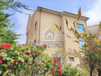 Appartamento con garage e giardino