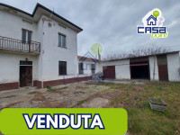Casa indipendente con ampio giardino privato