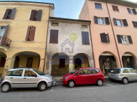 CASA IN CENTRO DA RISTRUTTURARE