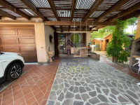 Villa bifamiliare con Giardino e Garage