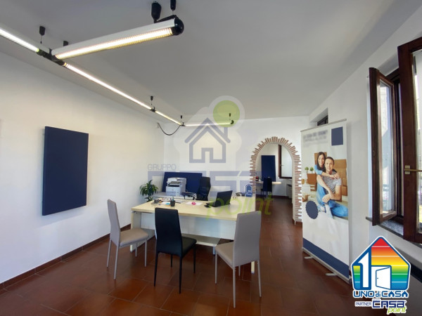 Negozio-Studio in Affitto