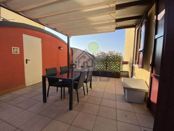Appartamento trilocale con Terrazzo e Garage