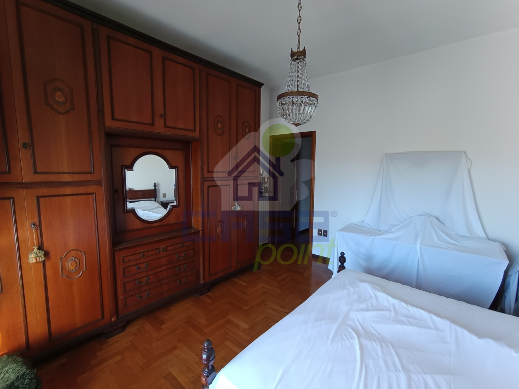 PARTICOLARE DELLA CAMERA MATRIMONIALE.jpg