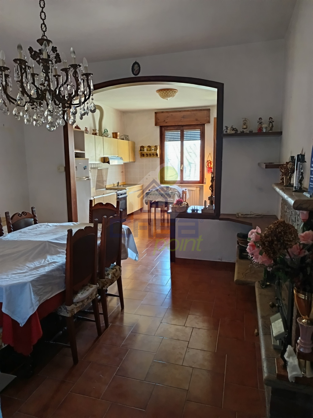 PARTICOLARE DELLA SALA 1.jpg