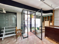 LOCALE COMMERCIALE CON CORTILE PRIVATO – TRASFORMABILE IN ABITAZIONE