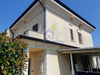 Casapoint Orzinuovi propone villa bifamiliare a Orzinuovi