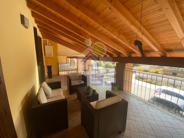 BILOCALE A VEROLANUOVA CON GRANDE TERRAZZO LOGGIATO