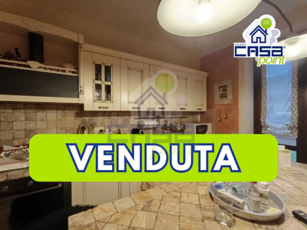 Elegante villa monopiano in signorile residence a Pescarolo ed Uniti