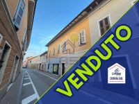 AMABILE BILOCALE CON INGRESSO INDIPENDENTE NEL CUORE DI CASALBUTTANO!!!
