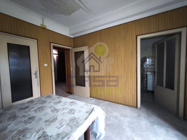 Casa Indipendente a Pescarolo ed Uniti con Terreno Edificabile e Rustico di proprietà