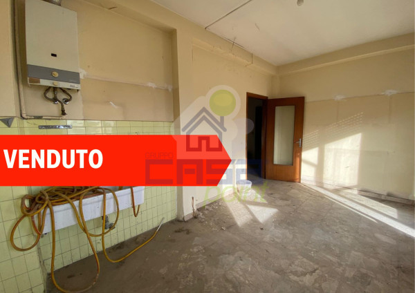 AMPIO TRILOCALE CON TERRAZZA