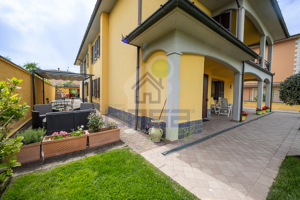 Villa singola con grandi spazi e infinite possibilità!