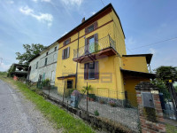 AFFASCINANTE CASA SEMINDIPENDENTE CON VISTA PANORAMICA