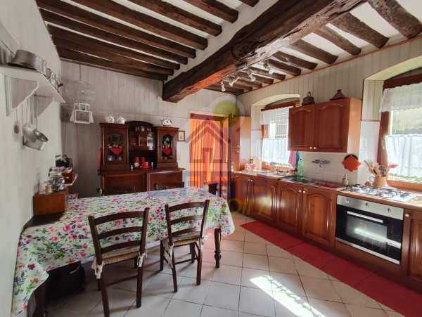 Indipendenza ed ampi spazi abitativi nel centro storico di Vescovato!