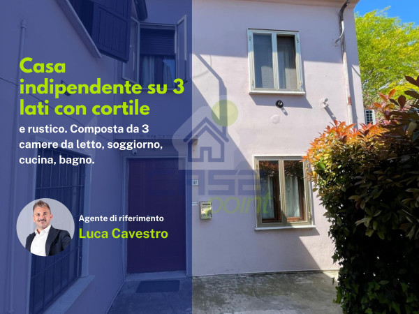 Casa indipendente su 3 lati