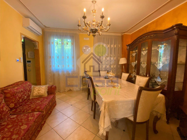 Villa a schiera con Cortile e locale accessorio