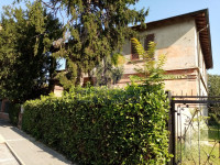 AUTENTICA CASA STORICA DEL 1800  CON AMPIA AREA VERDE