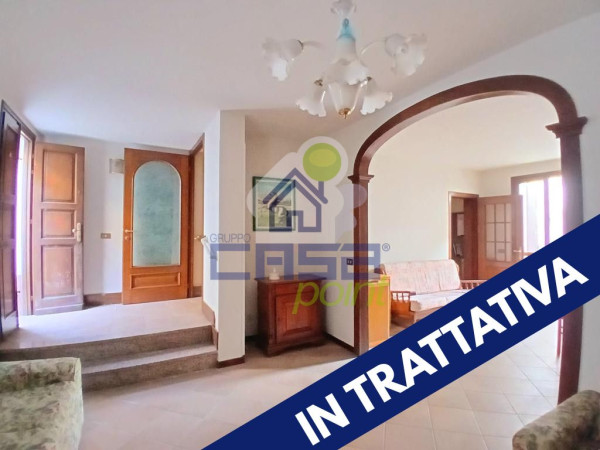 Casa Autonoma con Area Privata nel Cuore di Calvatone