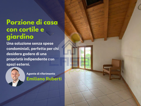 Soluzione indipendente con cortile e giardino, ristrutturata internamente