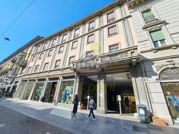 MODERNO APPARTAMENTO IN CORSO CAMPI CON POSSIBILITA' DI BOX E POSTO AUTO