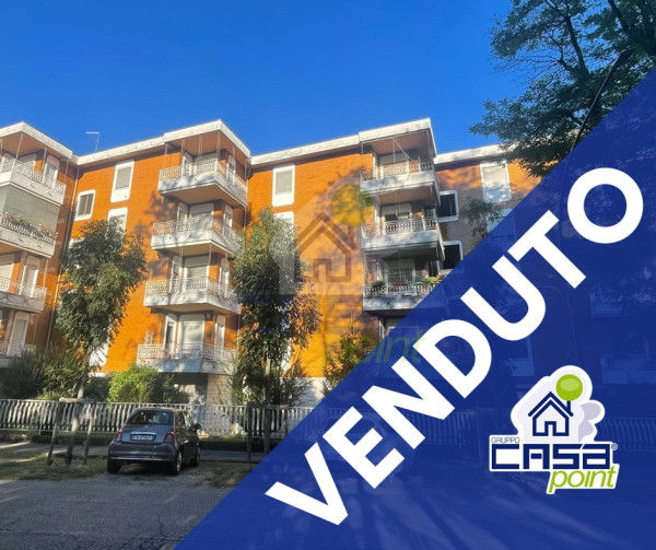 ULTIMO PIANO IN ZONA PO - NUOVA RISTRUTTURAZIONE