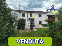 Casa indipendente ristrutturata con area esterna privata e locali accessori