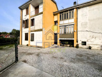 fronte condominio