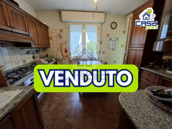 APPARTAMENTO CON TRE LETTO MATRIMONIALI E DUE BAGNI
