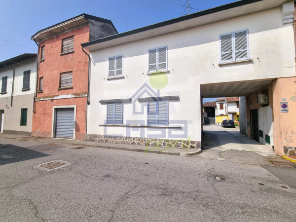 ACCOGLIENTE CASA DI CORTILE