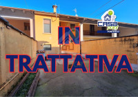 Casa indipendente con cortile