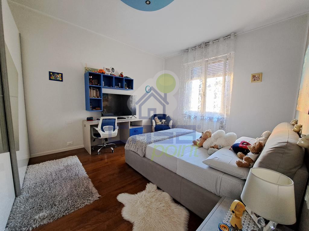 camera-D-(2).jpg