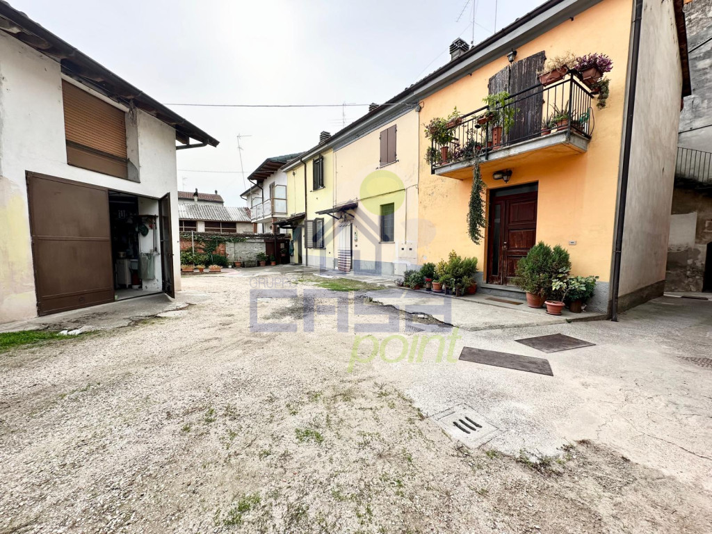 CORTILE COMUNE.jpeg