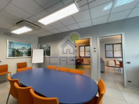 sala meeting.jpg