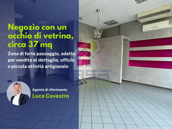 Negozio con 1 occhio di vetrina