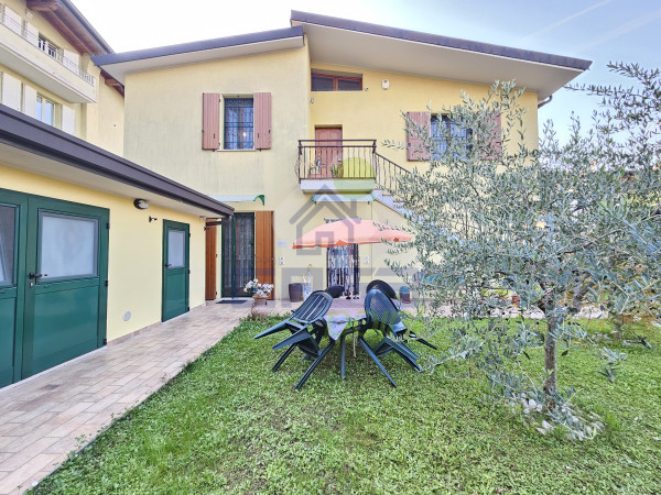 Villa singola a Desenzano del Garda