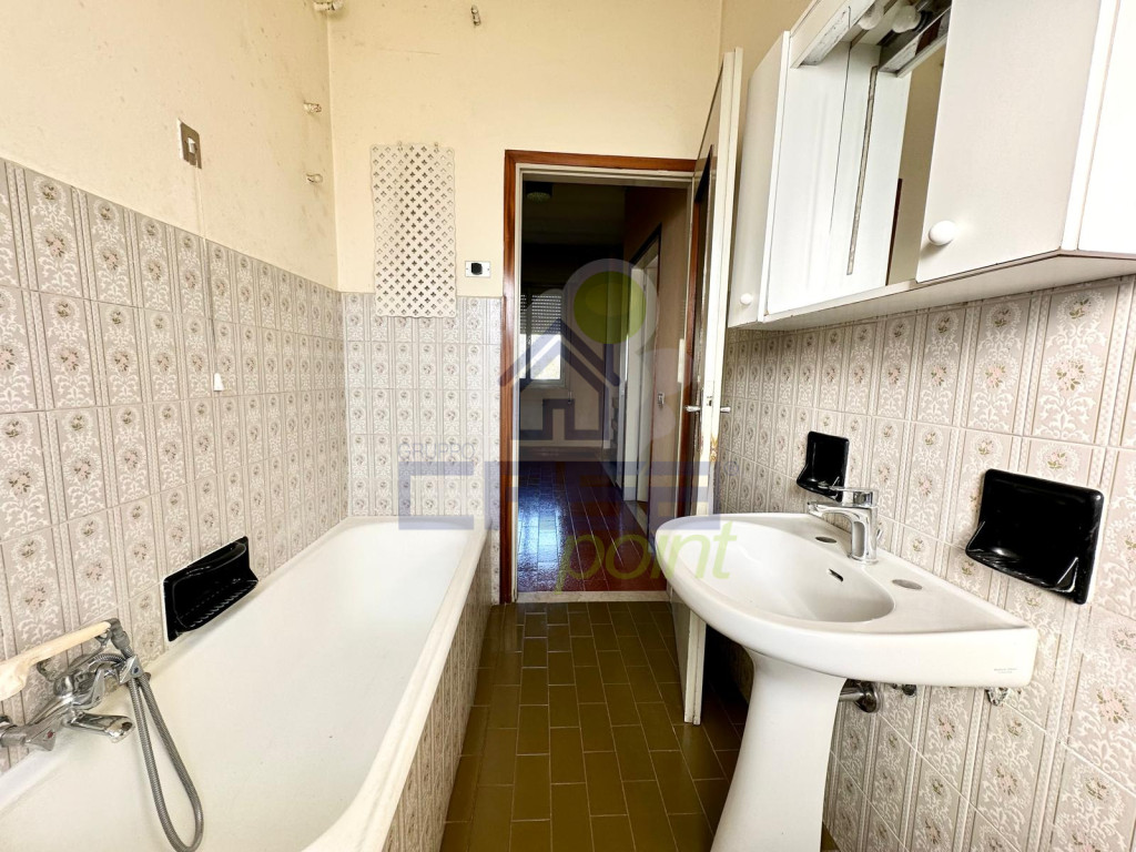 BAGNO PRIMO PIANO3.jpeg