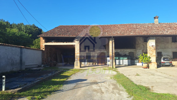 Porzione di casa da ristrutturare