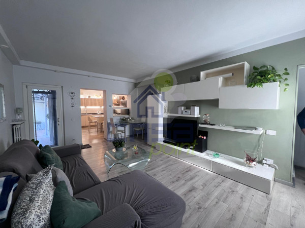 Porzione di casa con giardino privato