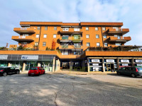 TRILOCALE RISTRUTTURATO IN VIA GIUSEPPINA CON CANTINA E GARAGE