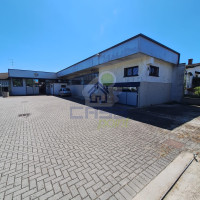 LABORATORIO CON CORTILE