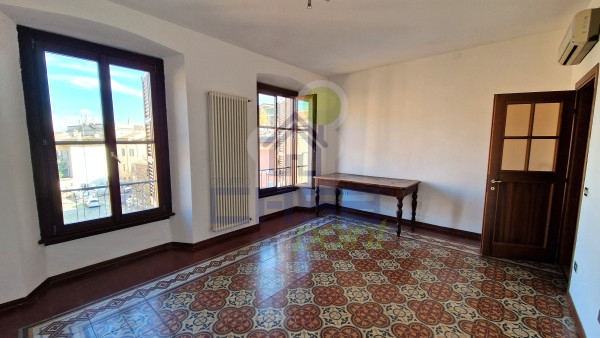 ULTIMO PIANO NEL CUORE DEL CENTRO STORICO CON VISTA MOZZAFIATO!