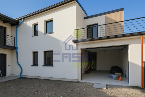 SOLUZIONE SEMI-INDIPENDENTE RISTRUTTURATA A NUOVO