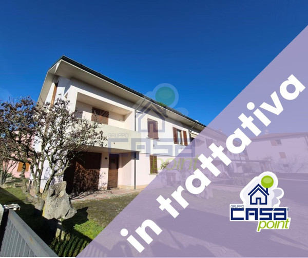 VILLETTA AD ANGOLO NEL QUARTIERE BOSCHETTO